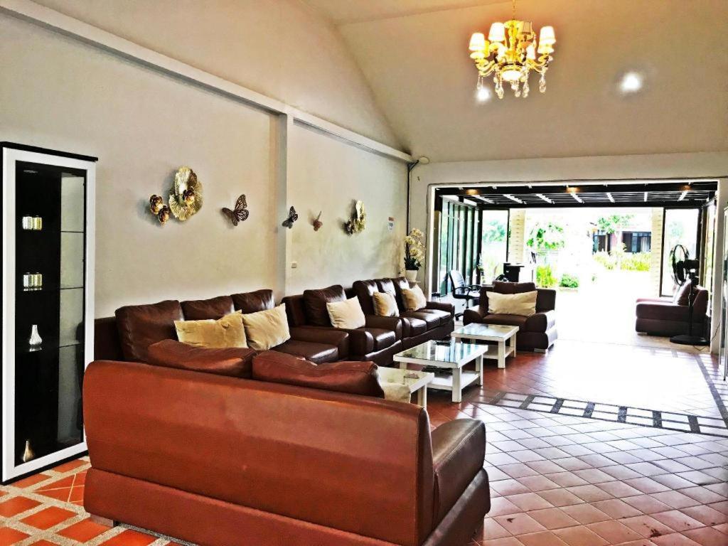 Royal Lee Resort And Spa Nai Yang Экстерьер фото