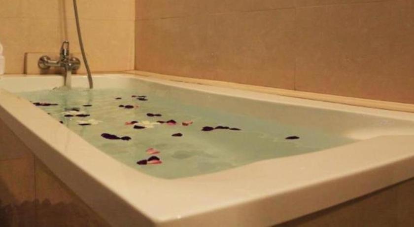Royal Lee Resort And Spa Nai Yang Экстерьер фото