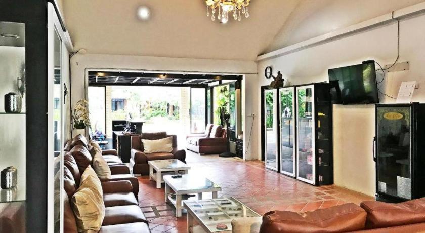 Royal Lee Resort And Spa Nai Yang Экстерьер фото