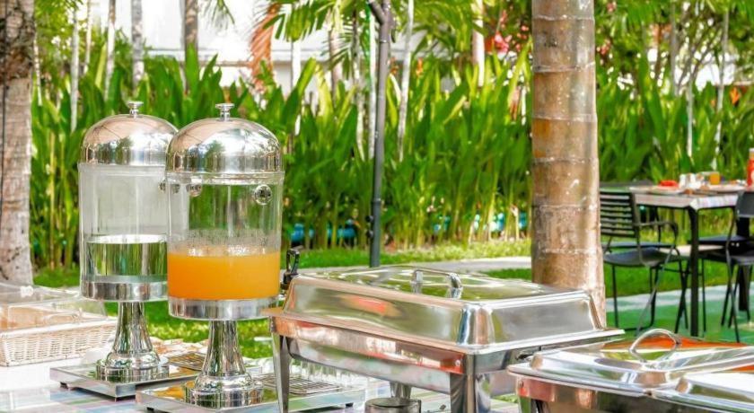 Royal Lee Resort And Spa Nai Yang Экстерьер фото